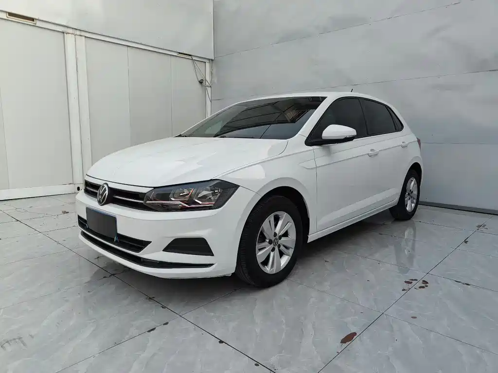 Polo 2023 facelift Plus 1.5L automatic indulgence version купить на сайте DeffCars