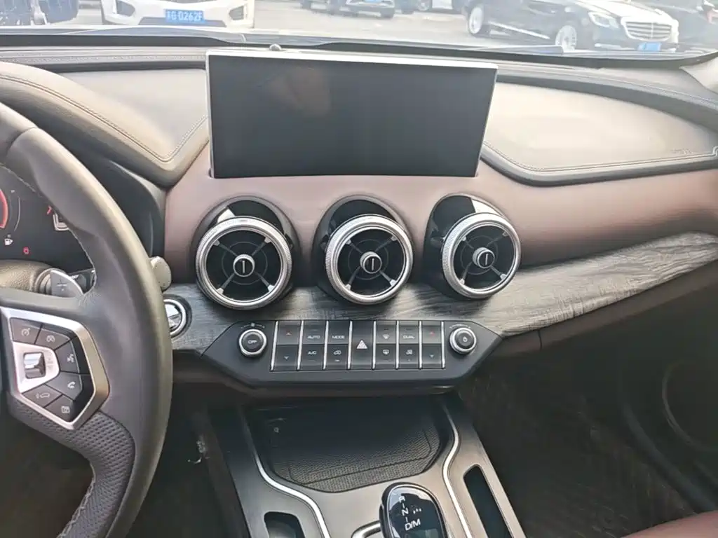 Weipai VV7 2021 2.0T Technology Edition купить на сайте DeffCars