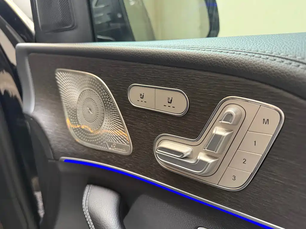 Mercedes-Benz GLS 2023 GLS 450 4MATIC luxury model купить на сайте DeffCars