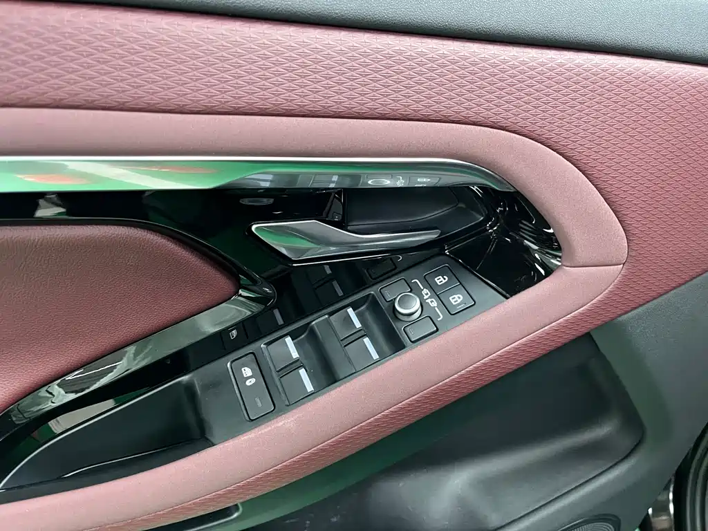 Range Rover Evoque 2021 Evoque L 249PS R-Dynamic S Performance Edition купить на сайте DeffCars