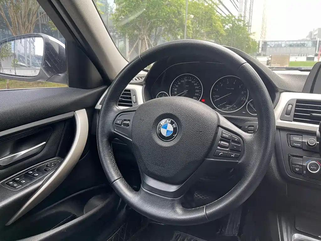 BMW 3 Series 2014 320Li Fashion Model купить на сайте DeffCars