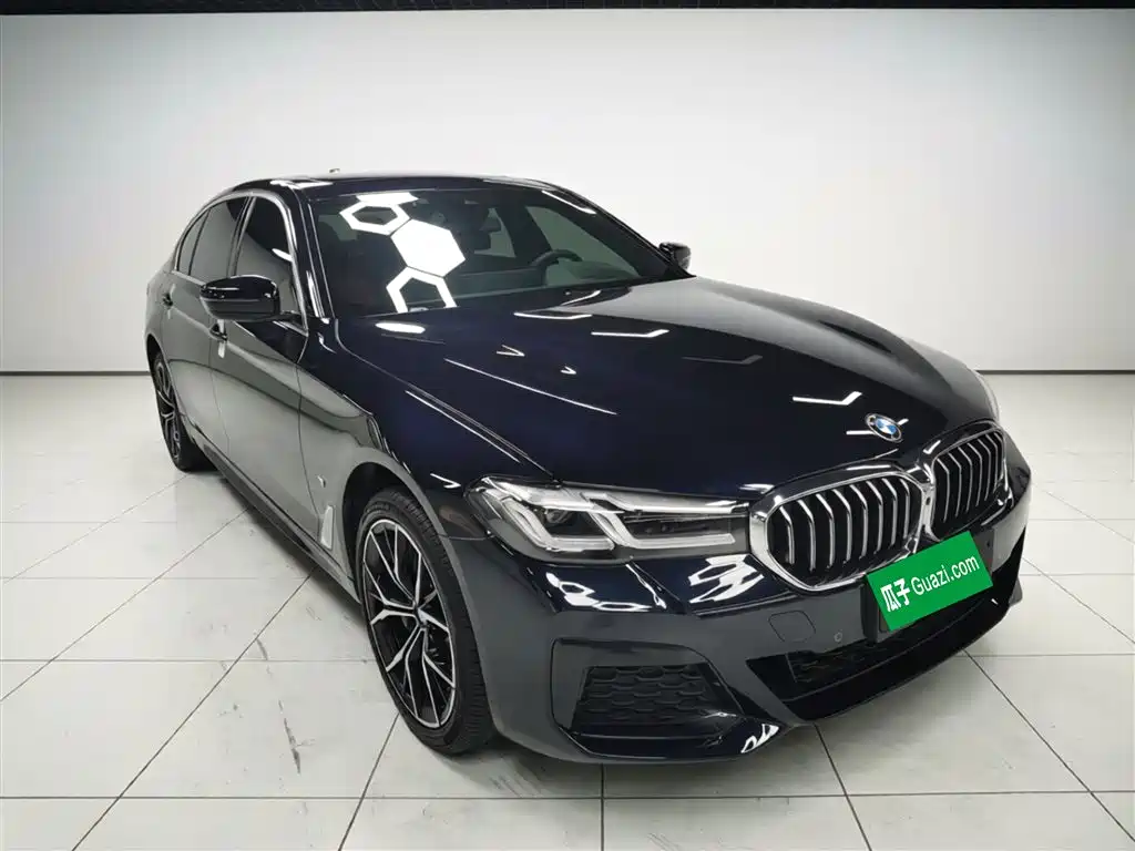 BMW 5 Series 2023 530Li Exclusive M Sports Package купить на сайте DeffCars