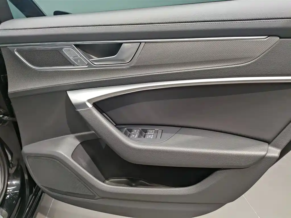 Audi A6L 2023 facelift 45 TFSI premium dynamic model купить на сайте DeffCars