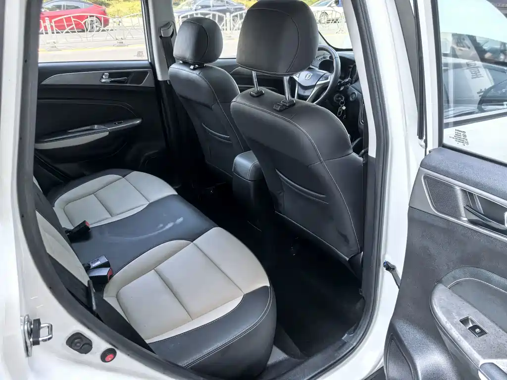 Changan CS35 2017 1.6L manual luxury model купить на сайте DeffCars
