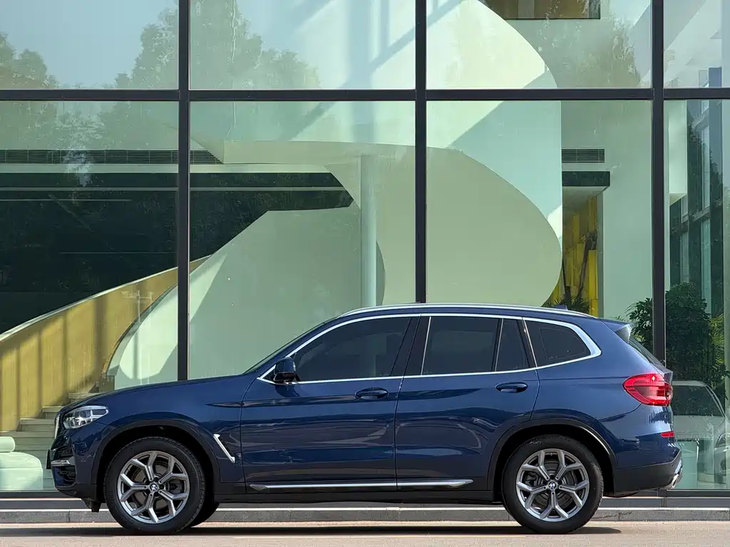 BMW X3 2021 xDrive28i Luxury Package купить на сайте DeffCars