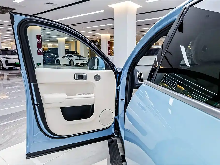 Ideal L7 2025 Ultra smart refresh version купить на сайте DeffCars