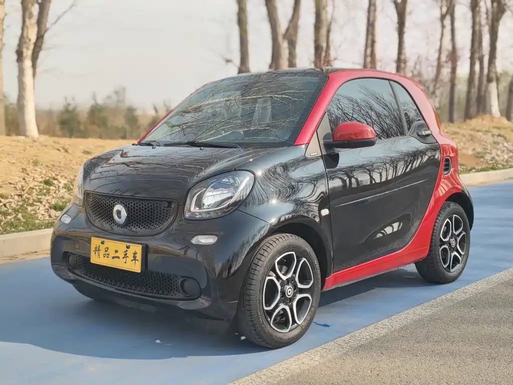 smart fortwo 2019 0.9T 66kW hard top engine version National VI купить на сайте DeffCars
