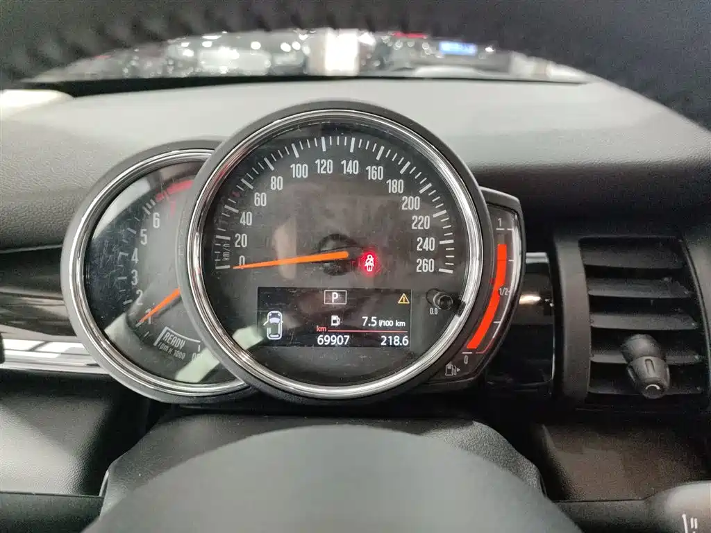 MINI 2019 1.5T ONE PLUS купить на сайте DeffCars