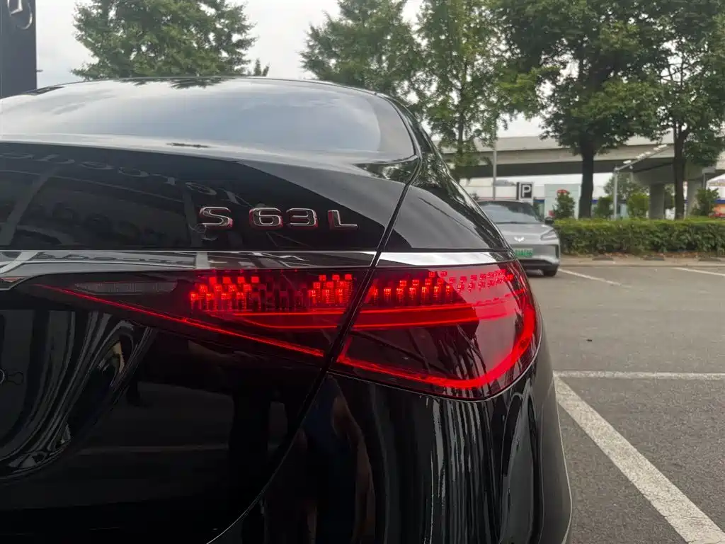 Mercedes-Benz S-Class AMG New Energy 2025 AMG S 63 L E Performance купить на сайте DeffCars