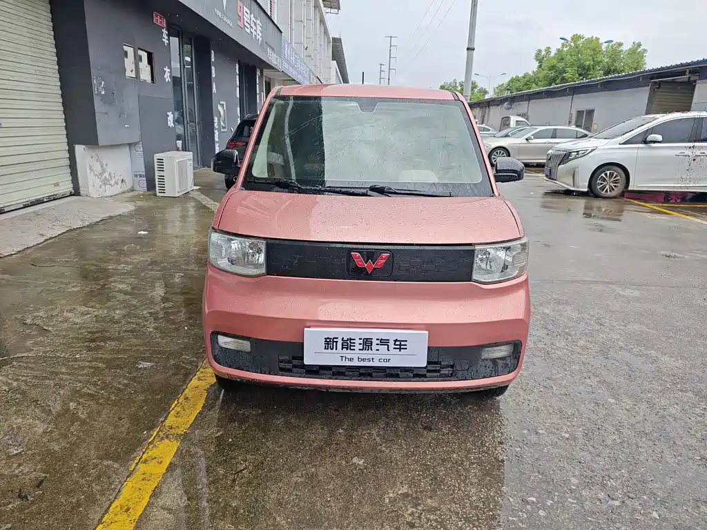 Hongguang MINIEV 2020 Yuexiang model lithium iron phosphate купить на сайте DeffCars