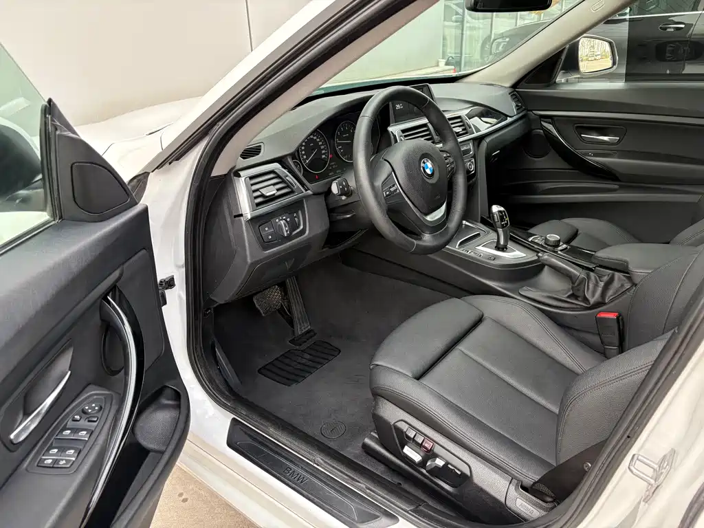 BMW 3 Series GT 2018 320i Fashion Model купить на сайте DeffCars