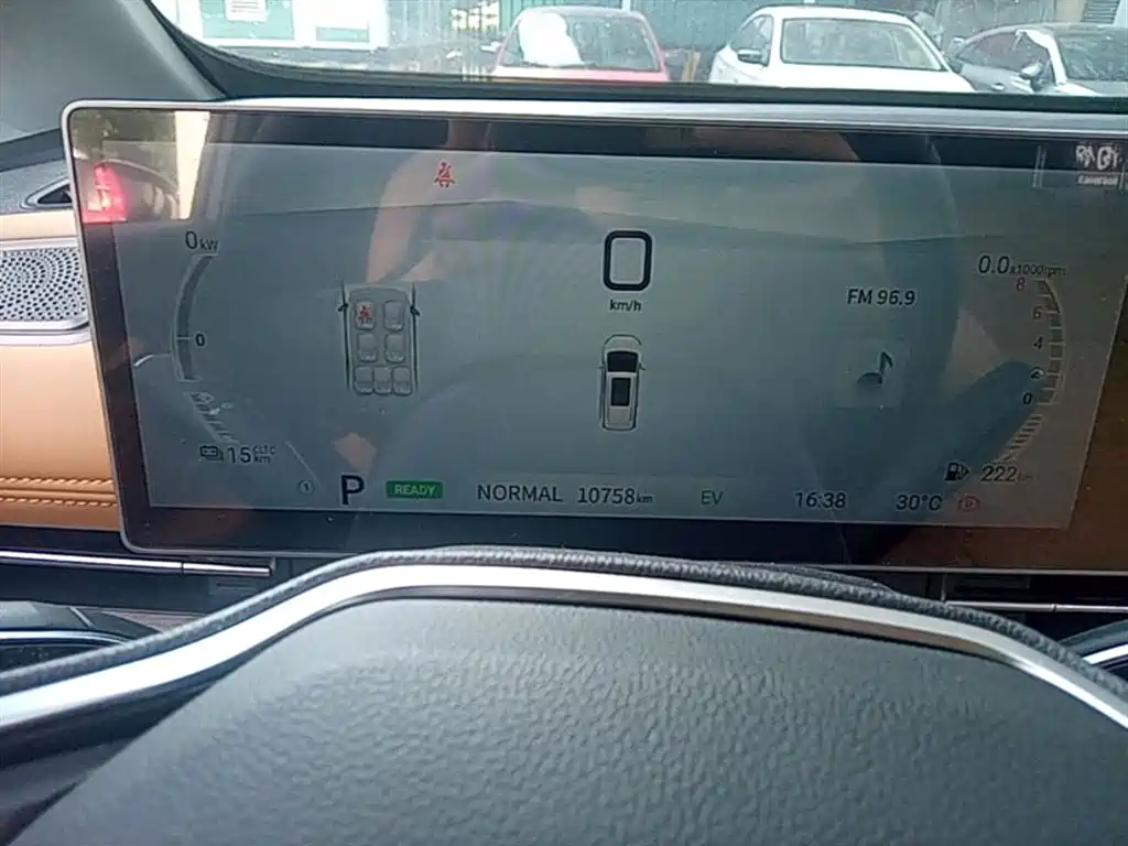 Maxus G50 plug-in hybrid 2025 pilot version купить на сайте DeffCars