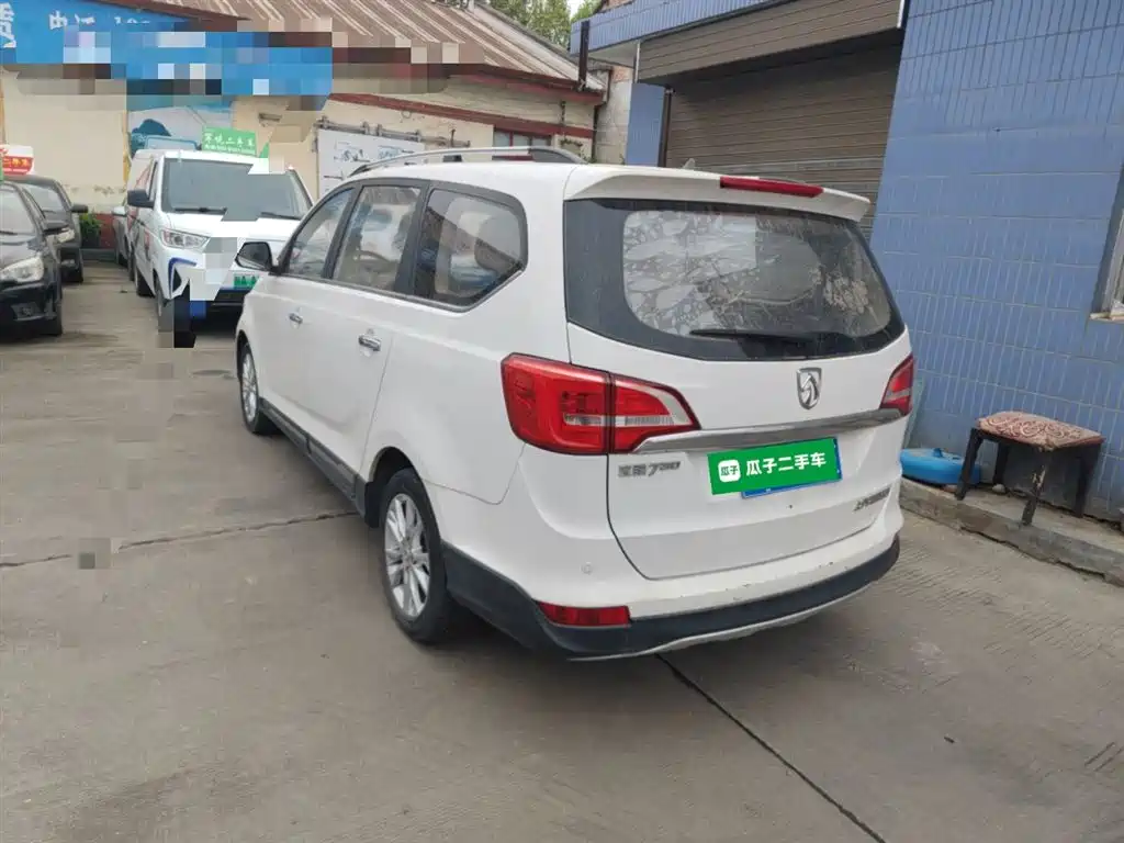 Baojun 730 2016 1.5L manual comfort type 7 seats National V купить на сайте DeffCars