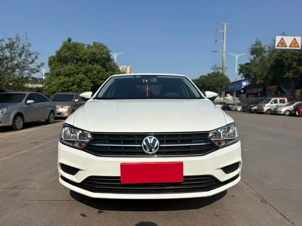 Bora 2019 Bora Legend 1.5L Automatic Fashion Type National VI купить на сайте DeffCars