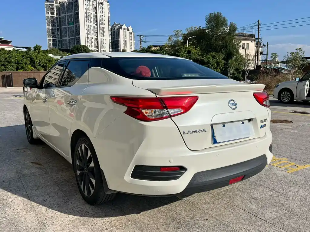 Blue Bird 2019 1.6L CVT Smart Connected Cool Edition National VI купить на сайте DeffCars