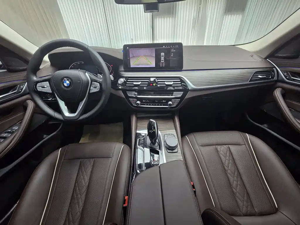 BMW 5 Series 2022 facelift 530Li leading model luxury package купить на сайте DeffCars