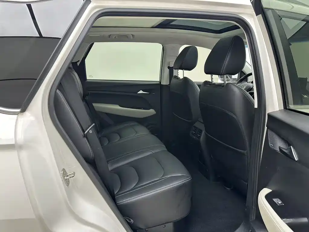 Baojun 530 2018 1.5T DCT flagship model National V купить на сайте DeffCars