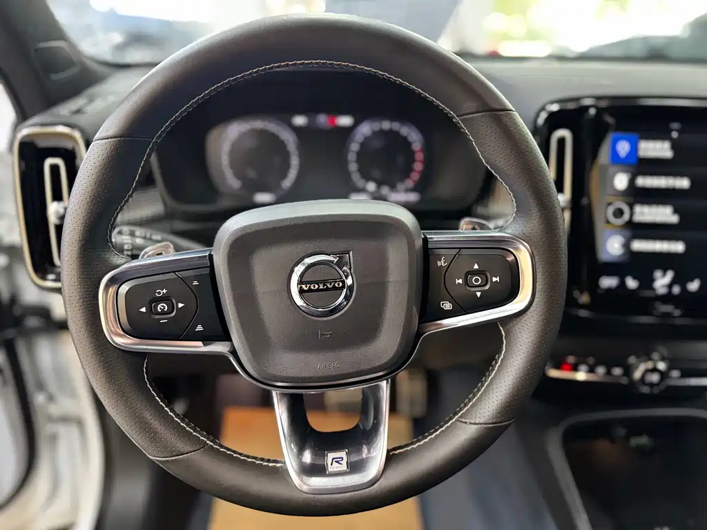 Volvo XC40 2020 T4 four-wheel drive Zhiyuan Sport Edition купить на сайте DeffCars