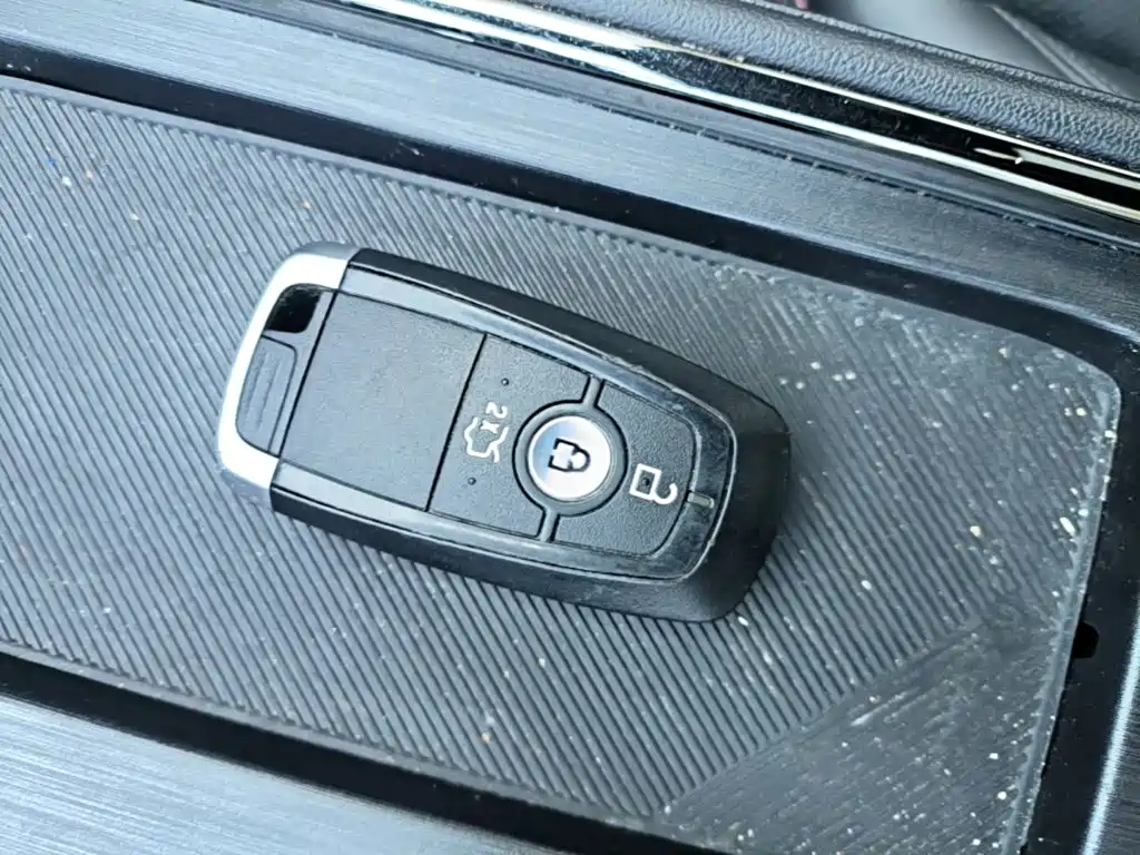 Mondeo 2023 1.5T E-Hybrid ST-Line купить на сайте DeffCars