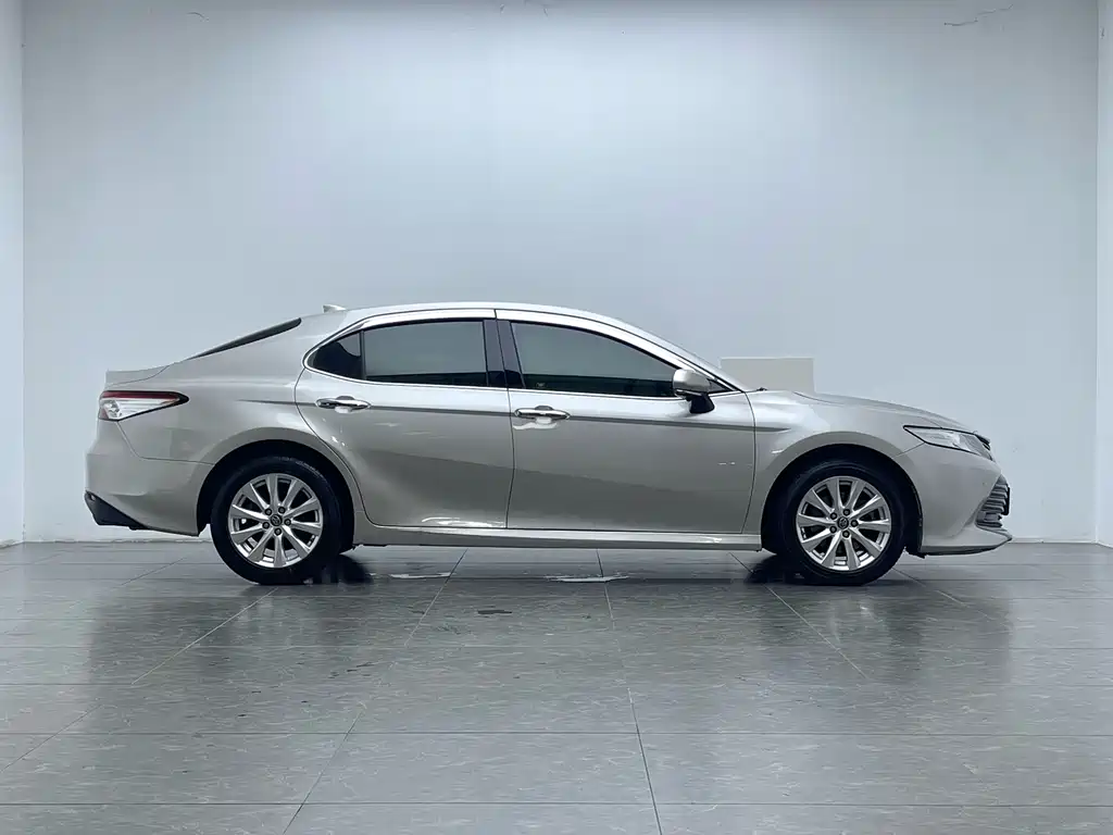 Camry 2019 2.0G Deluxe Edition National V купить на сайте DeffCars