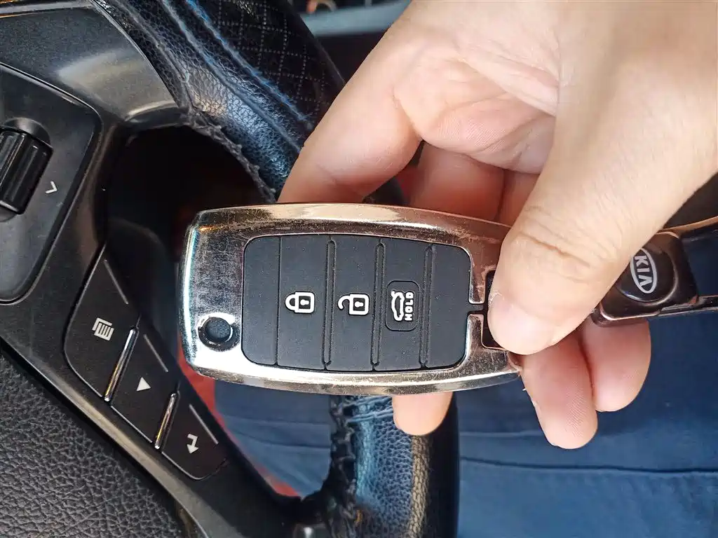 Kia K3 2017 1.6L Automatic 15th Anniversary Special Edition GLS купить на сайте DeffCars