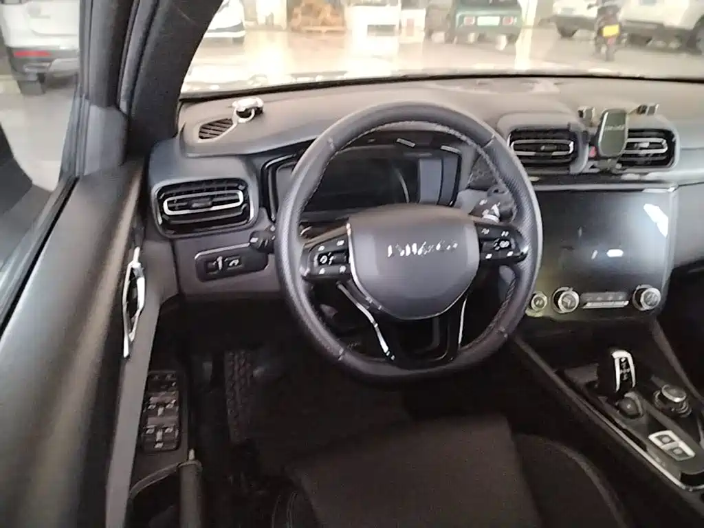 Lynk & Co 03 2021 1.5TD DCT Plus купить на сайте DeffCars
