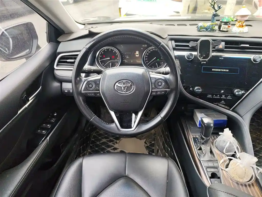 Camry 2019 facelift 2.5G Deluxe Edition купить на сайте DeffCars