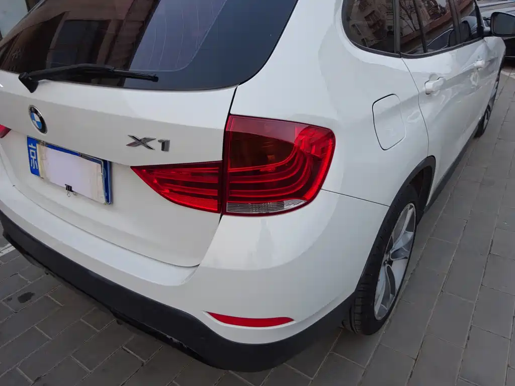 BMW X1 2013 sDrive18i Sports Design Package купить на сайте DeffCars