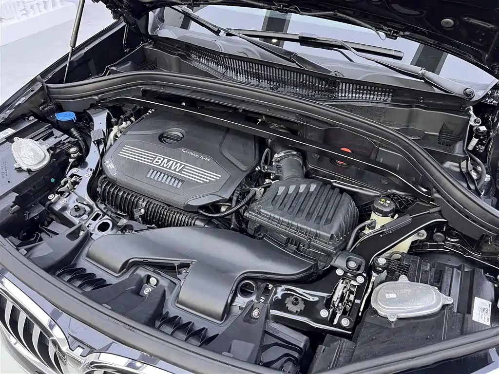 BMW X1 2022 sDrive25Li Leading Model купить на сайте DeffCars