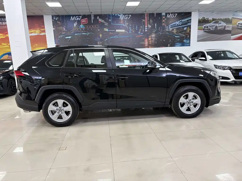 RAV4 Rongfang 2024 2.0L CVT two-wheel drive urban version купить на сайте DeffCars