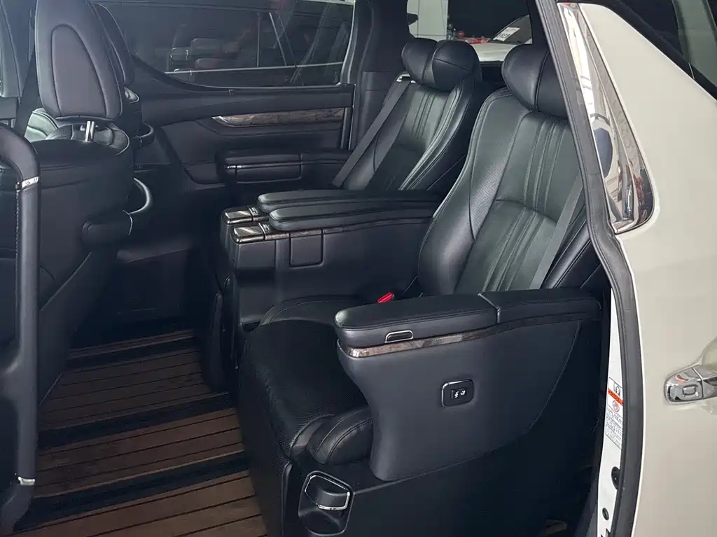 Alfa 2018 facelift 3.5L premium version купить на сайте DeffCars