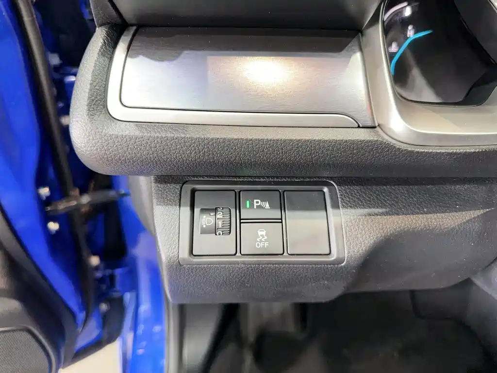 Civic 2016 220TURBO CVT Deluxe Edition купить на сайте DeffCars