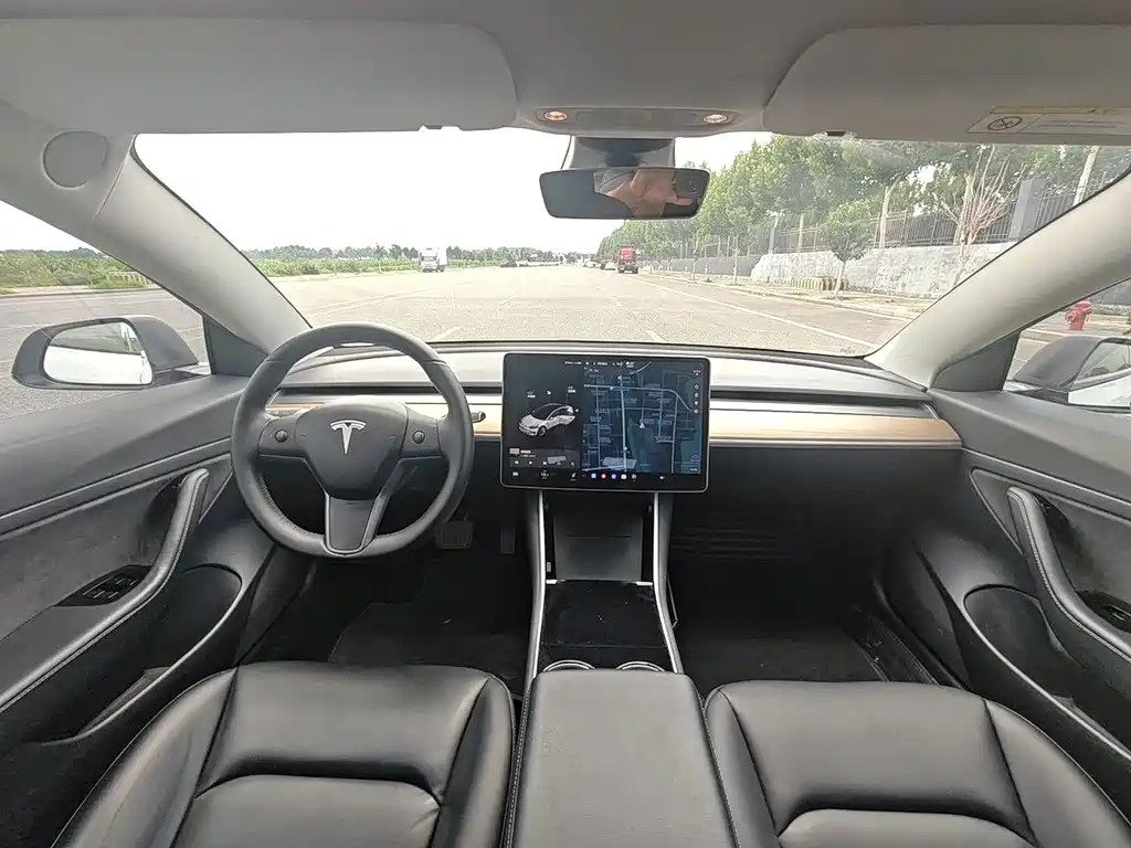 Model 3 2019款 标准续航后驱升级版 купить на сайте DeffCars