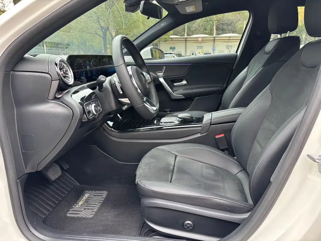 Mercedes-Benz A-Class 2021 A 200 L Sports Sedan Fashionable купить на сайте DeffCars