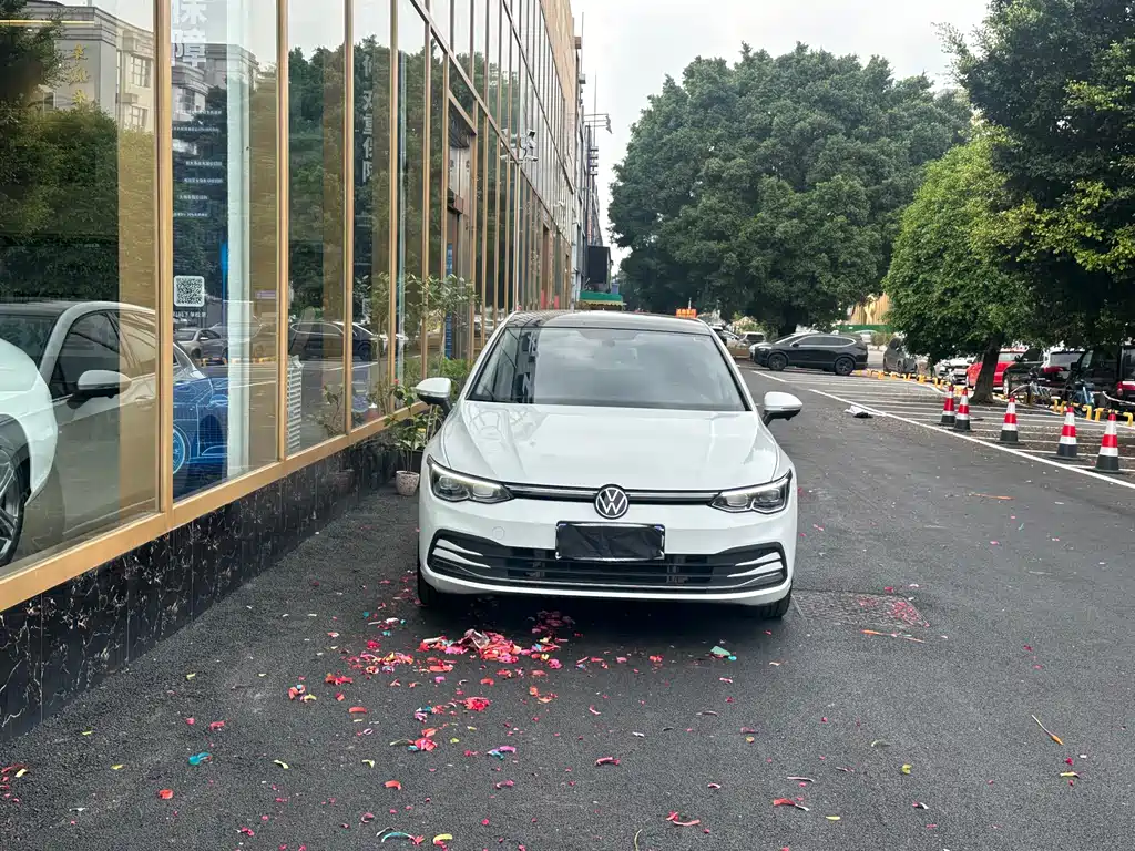Golf 2021 280TSI DSG Pro First Edition купить на сайте DeffCars