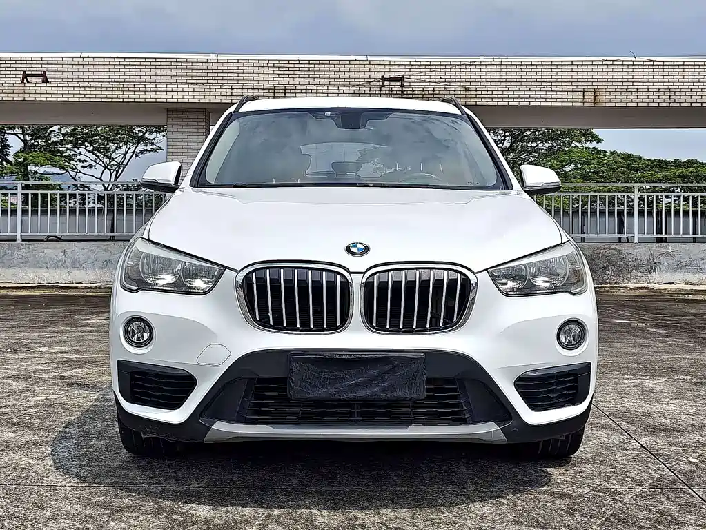 BMW X1 2018 sDrive18Li Fashion Model купить на сайте DeffCars