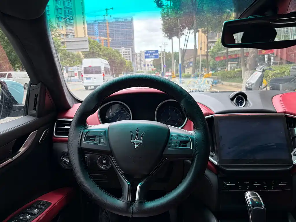 Ghibli 2014 3.0T Standard Edition купить на сайте DeffCars