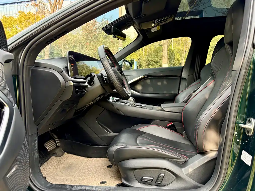 MG7 2023 2.0T automatic Trophy+ engine version купить на сайте DeffCars