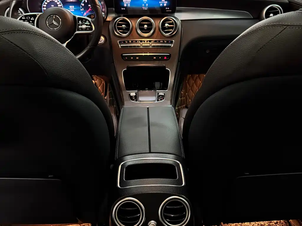 Mercedes-Benz GLC 2020 facelift GLC 300 L 4MATIC dynamic купить на сайте DeffCars