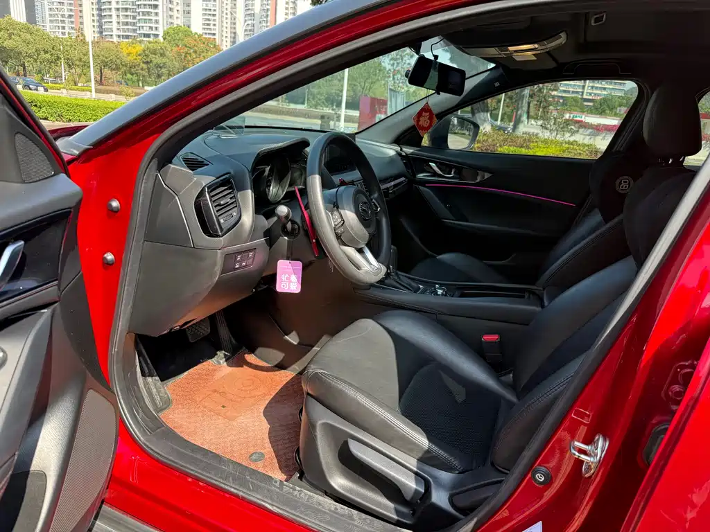 Mazda CX-4 2021 2.0L automatic two-wheel drive Blue Sky Exploration Edition купить на сайте DeffCars