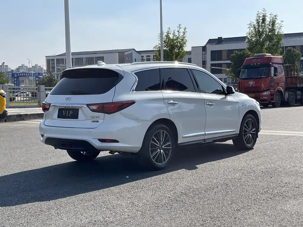 Infiniti QX60 Imported 2016 2.5 S/C Hybrid Two-wheel drive Excellent Edition National V купить на сайте DeffCars