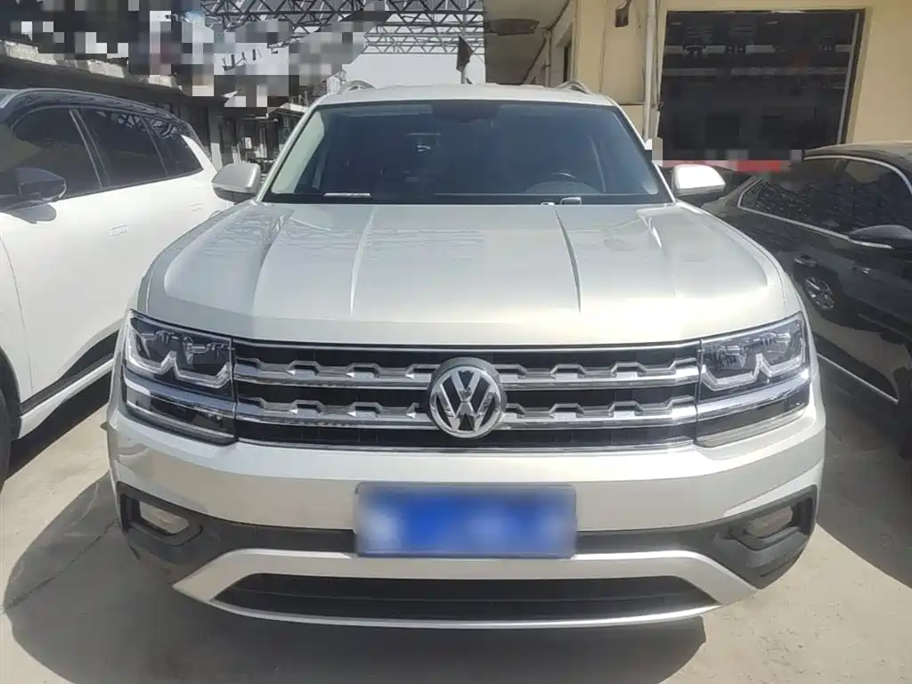 Touron 2017 380TSI four-wheel drive comfort version купить на сайте DeffCars