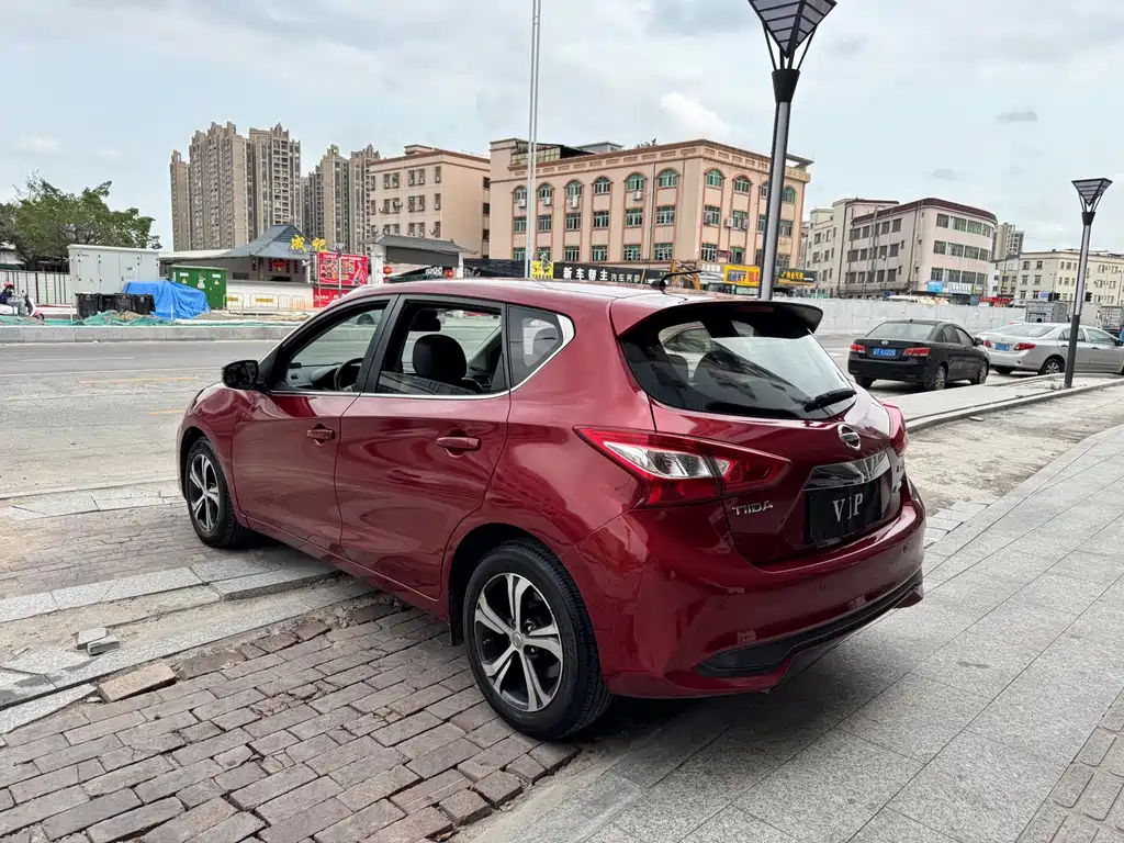 Tiida 2016 1.6L CVT Smart Travel Edition купить на сайте DeffCars