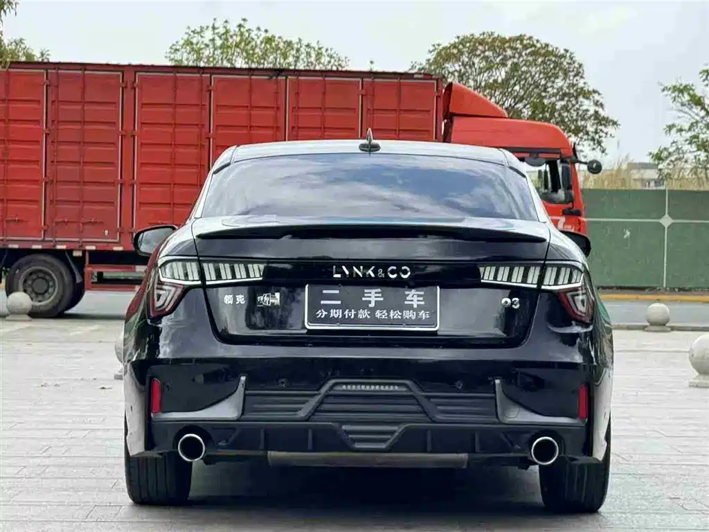 Lynk & Co 03 2021 2.0TD Automatic Champion Edition купить на сайте DeffCars