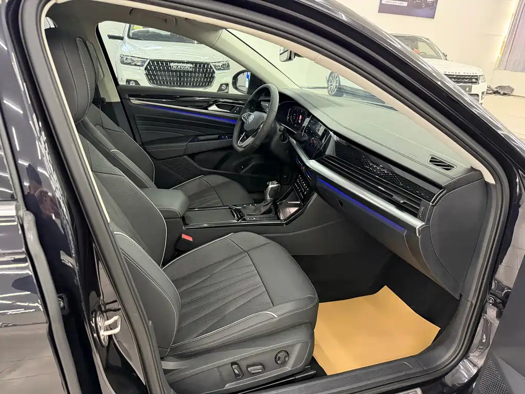Passat 2022 380TSI Deluxe Edition купить на сайте DeffCars