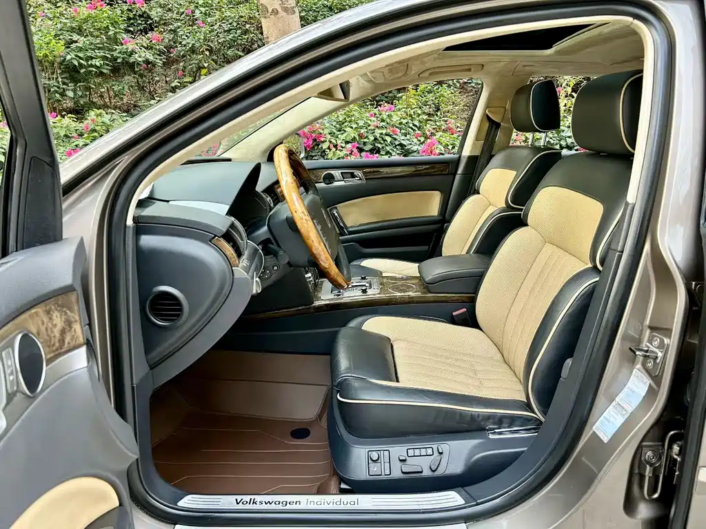 Phaeton 2009 3.6L V6 5-seat extended luxury version купить на сайте DeffCars