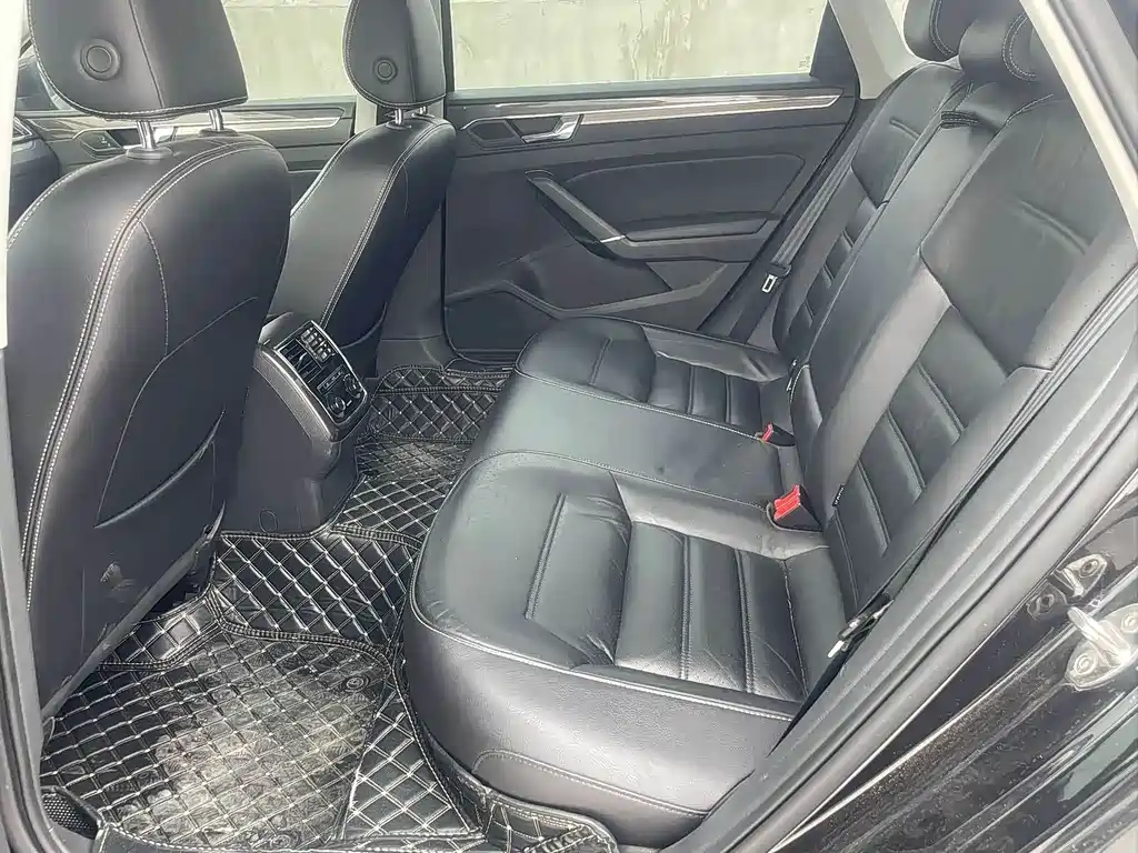 Passat 2017 330TSI DSG Premium Edition купить на сайте DeffCars