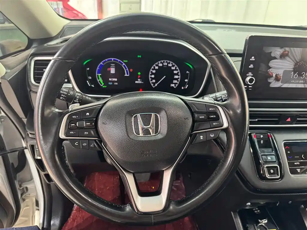 Alison 2022 2.0L e:HEV Deluxe Edition купить на сайте DeffCars