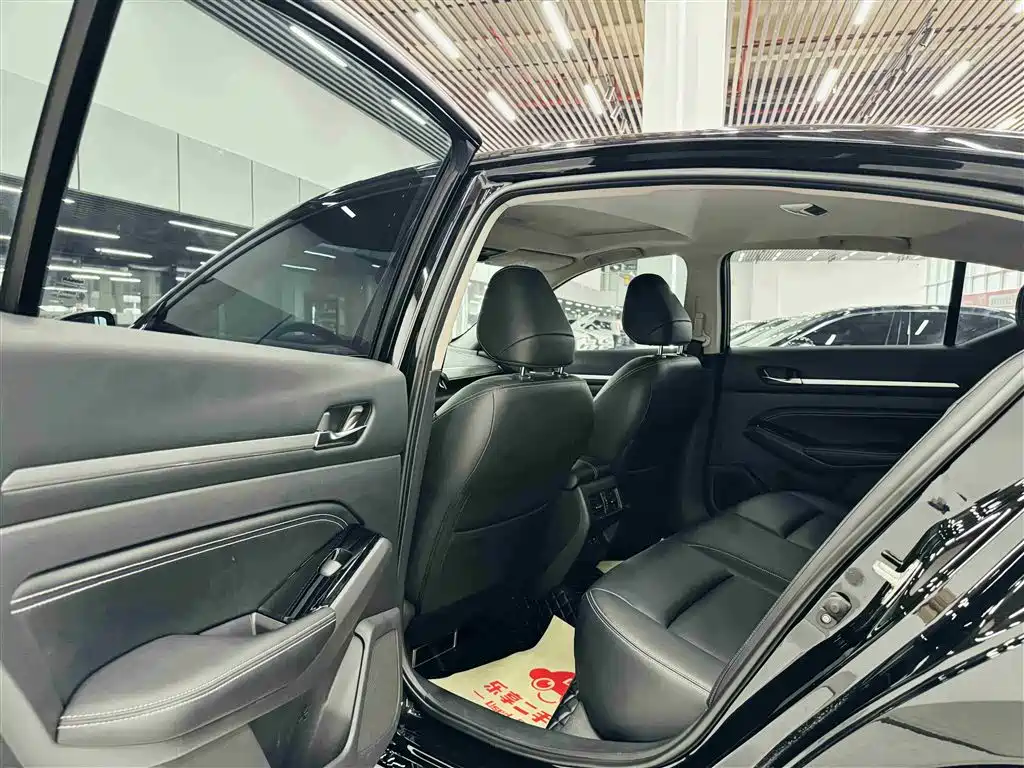 Teana 2024 2.0L XE True Heart Edition купить на сайте DeffCars