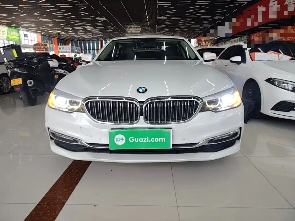 BMW 5 Series 2018 525Li Luxury Package купить на сайте DeffCars